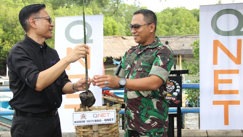 QNET dan Kodim 1611 Badung Tanam 2.000 Bakau di Bali - Bagian 1