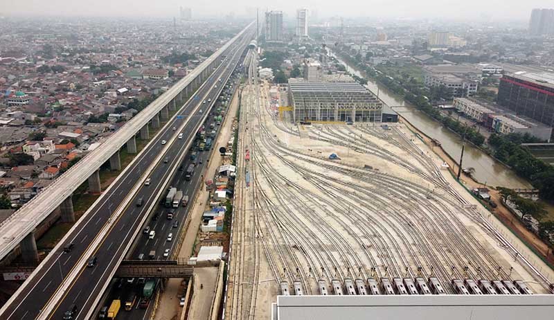 Foto Udara Pembangunan Depo LRT Jabodebek di Jatimulya Bekasi - Bagian 3
