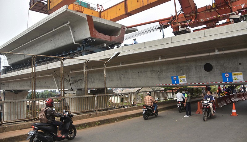 Ada Box Girder Kereta Cepat, Jalanan Ini hanya Bisa Dilintasi Kendaraan Kecil - Bagian 1