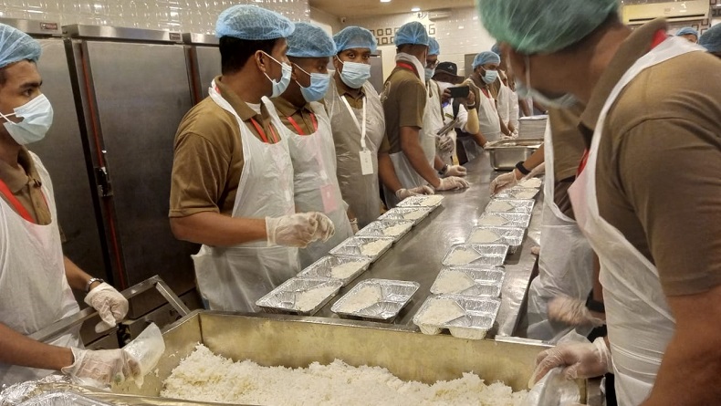  Jemaah Haji Indonesia Dimanjakan dengan Menu Nusantara, Rendang hingga Semur Jadi Favorit 