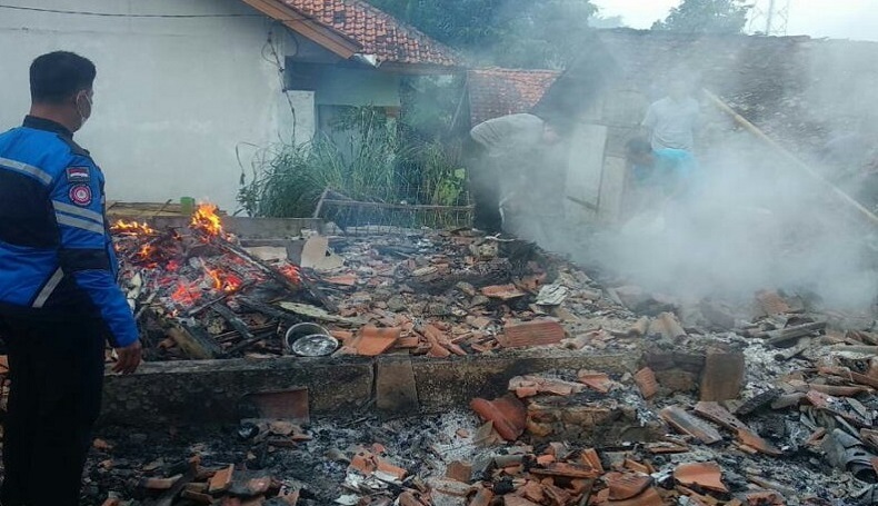 Dua Rumah di Cipongkor KBB Terbakar Hebat, 2 Keluarga Nyaris Tewas