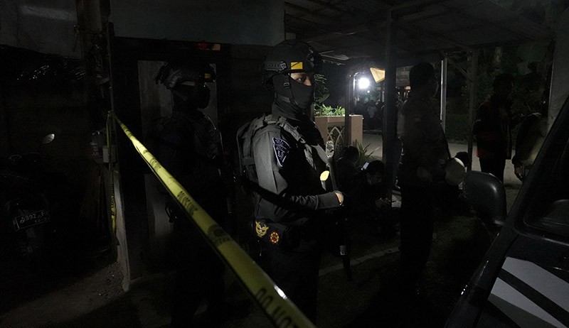 Polisi Olah TKP Lokasi Ledakan yang Tewaskan 1 Orang di Banyumas - Bagian 2