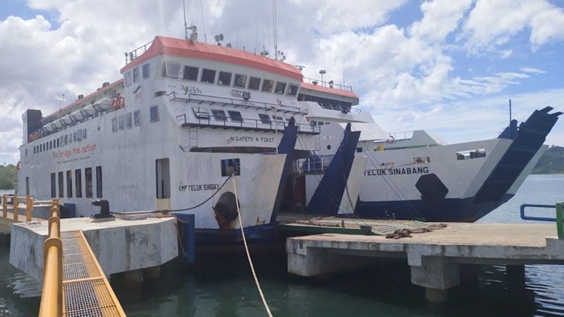 Cuaca Buruk, Pelayaran Kapal Feri di Pulau Simeulue Berhenti Sementara