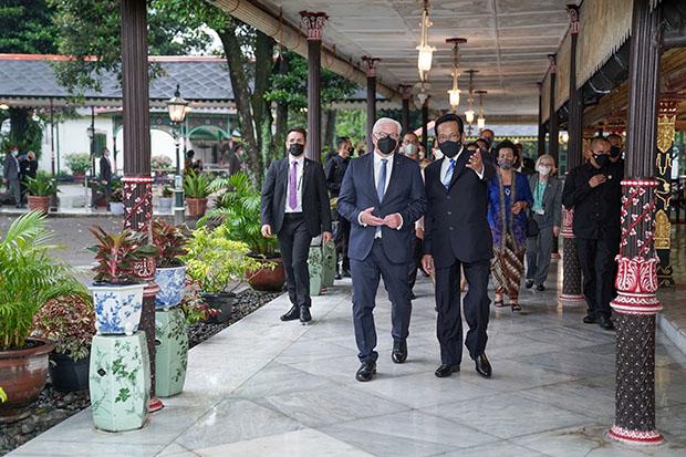 title Presiden Jerman ke Keraton Jogja, Ini yang Dibahas dengan Sultan Presiden Jerman ke Keraton Jogja, Ini yang Dibahas dengan Sultan