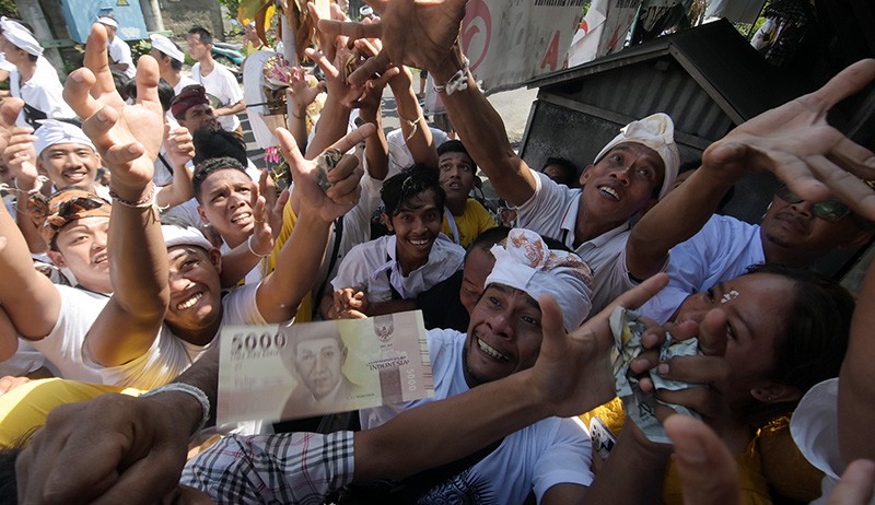 Tradisi Mesuryak dalam Rangka Hari Raya Kuningan - Bagian 2