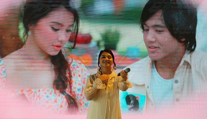 Zia Rilis Single Pertama Berjudul 'Mantan Temanku' - Bagian 2