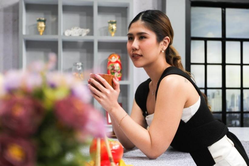 Dibalut Busana Hitam Putih, Ini Potret Cantik Machelwie Jebolan MasterChef Indonesia Season 9 - Bagian 1