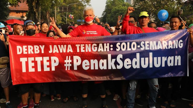 Jelang Derbi Jateng Persis Lawan PSIS, Ganjar ke Suporter: Jaga Persahabatan dan Perdamaian
