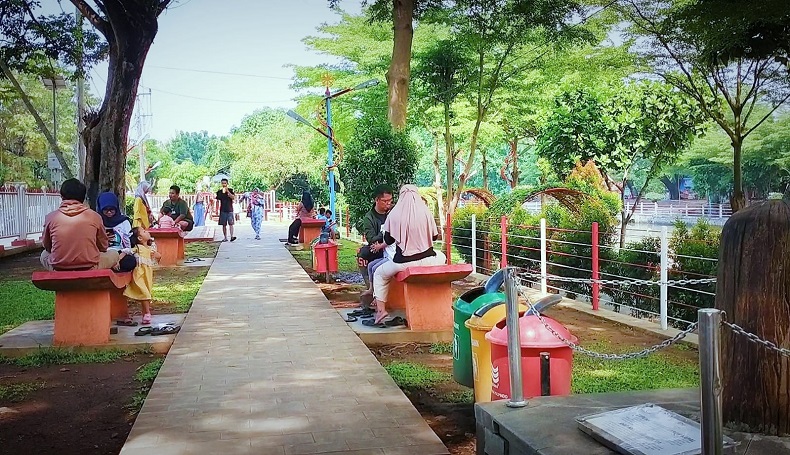 Ikonik Indramayu, Taman Cimanuk Jadi Tempat Rekreasi Favorit Keluarga