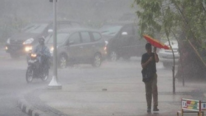 BMKG DIY Ingatkan Potensi Hujan Lebat dan Angin Kencang serta Gelombang Tinggi