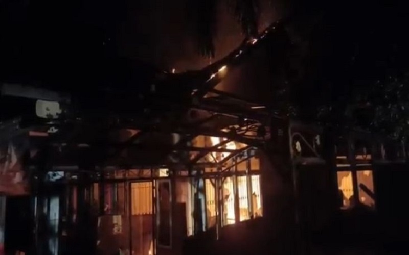 Polisi Selidiki Penyebab Kebakaran di Kantor Kominfo Empat Lawang 