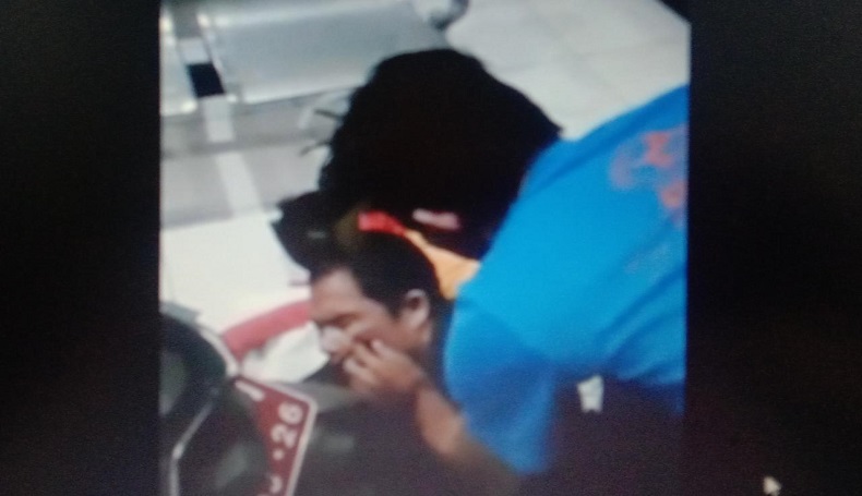 OTK Berkostum Hitam dan Bersajam Sekap 3 Penjaga Kantor Disdik Tasikmalaya