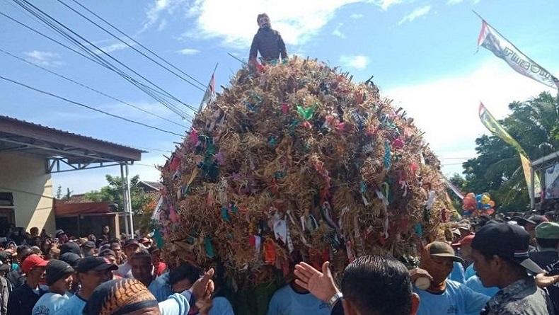 Pandemi Covid-19 Mereda, Tradisi Jembul Tulakan di Jepara Kembali Digelar