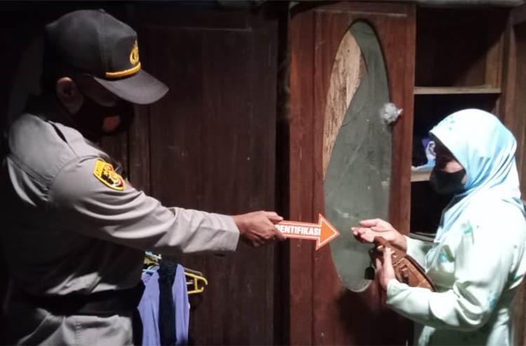 Janjikan Bantuan Sembako dari Polisi, Pencuri Bawa Kabur Emas 100 Gram Milik Lansia