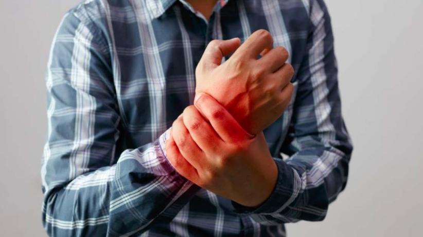 7 Cara Ampuh Mengobati Asam Urat Secara Alami dan Aman