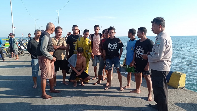 KM Fajar Nusantara Tenggelam di Perairan Sapudi, 14 Penumpang Selamat Ditolong Nelayan 