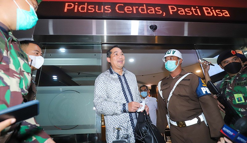 Ekspresi Eks Mendag M Lutfi usai Diperiksa 12 Jam soal Ekspor Minyak Goreng  - Bagian 3