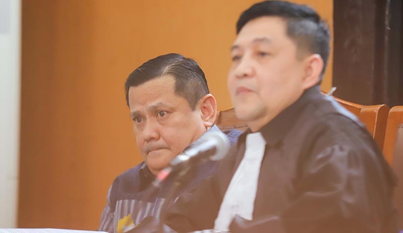 Tatapan Tajam Napoleon Bonaparte Melihat M Kace jadi Saksi Kasus Penganiayaan - Bagian 3