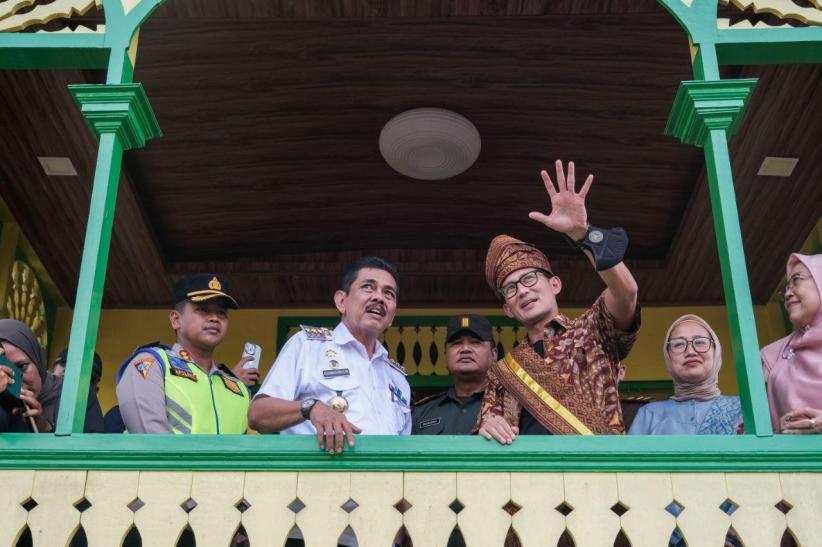 Kunjungi Tebingtinggi, Sandi Ajak Masyarakat Lestarikan Rumah Adat Puri Melayu Sri Menanti