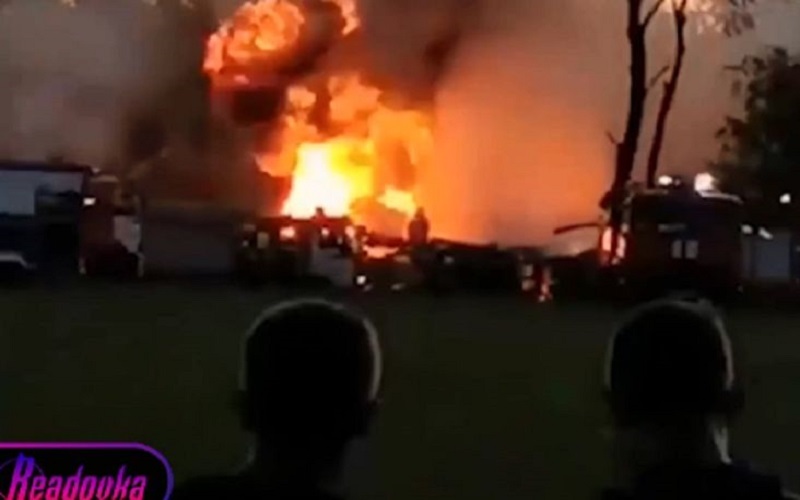 Pesawat Rusia Jatuh dan Terbakar dalam Perjalanan Menuju Kawasan Perbatasan Ukraina