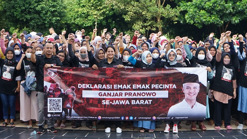 Ratusan Emak-emak Pencinta Ganjar di Kuningan Deklarasikan Dukungan