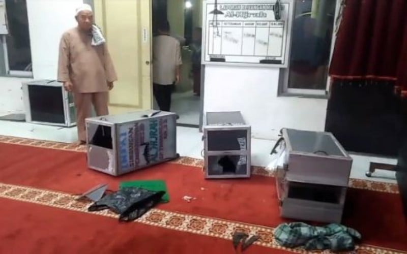 Masjid di Timbangan Ogan Ilir Dibobol Maling, 4 Kotak Amal Dikuras