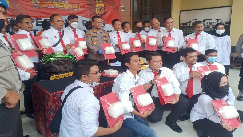 Heboh! Polrestabes Bandung Sita 20 Kg Sabu di Jambi dan Tangkap 2 Kurir Narkoba