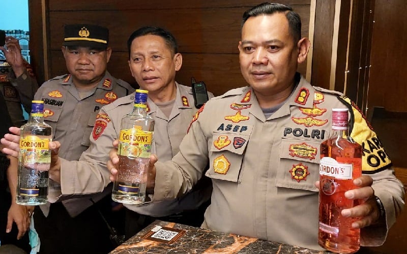 Buntut Promosi Miras Gratis Berbau SARA, 2 Lokasi Holywings di Bandung Dirazia Polisi