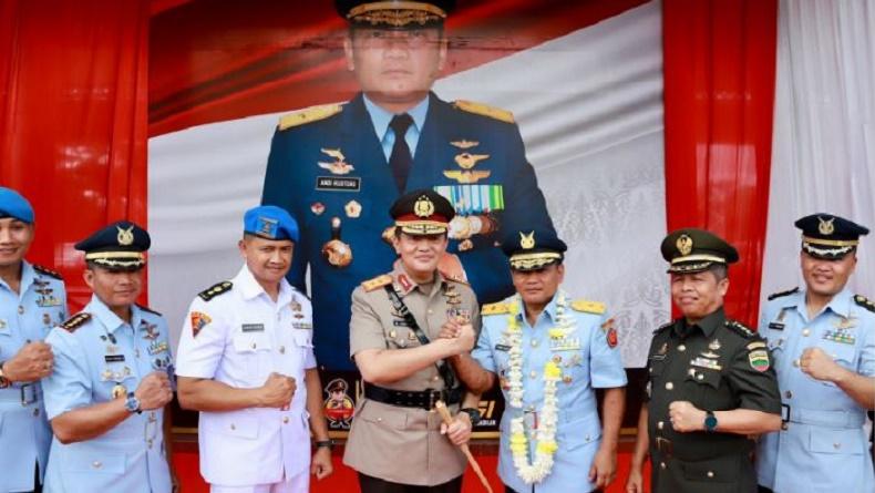 Irjen Iqbal Pimpin Pawai Lepas Marsma Andi : Abang Saya, Semoga Tidak Melupakan Kami