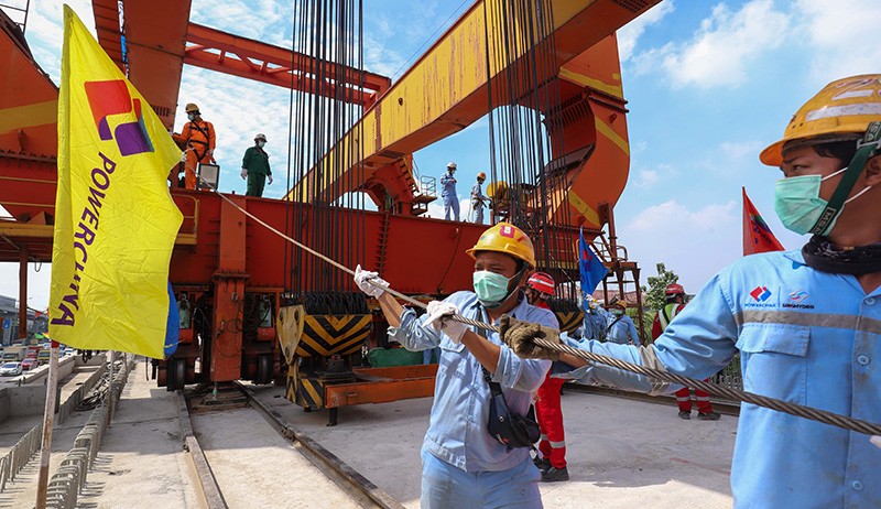 Pemasangan Girder Box KCJB dari CY#1 Arah Jakarta dan Bandung Telah Rampung - Bagian 2
