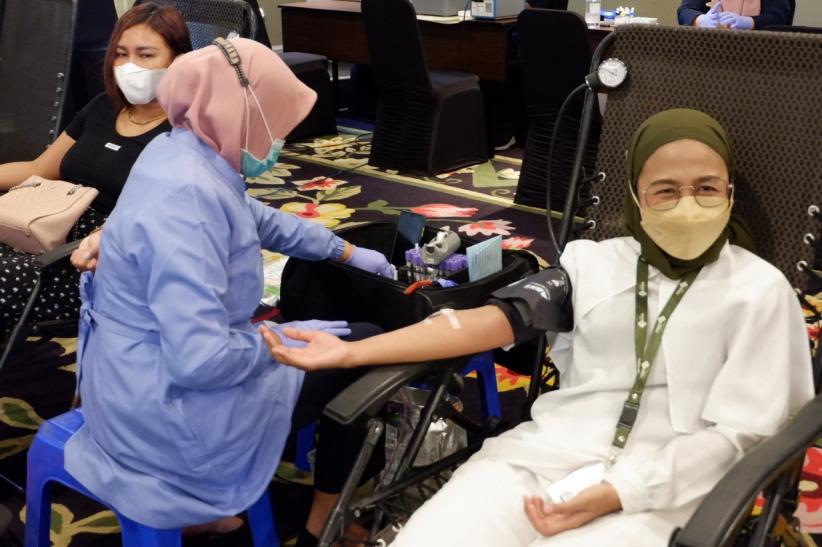 Peringati World Blood Donor Day, Oakwood Hotel & Residences Surabaya Gelar Donor Darah
