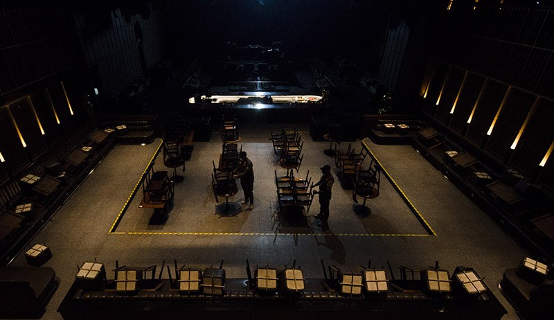 Suasana 2 Gerai Holywings Kota Bandung Ditutup - Bagian 1