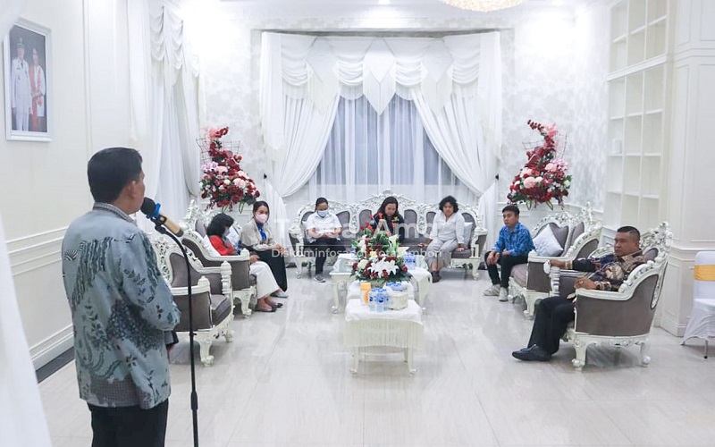 Wali Kota Ambon Sampaikan Aspirasi ke Stafsus Presiden