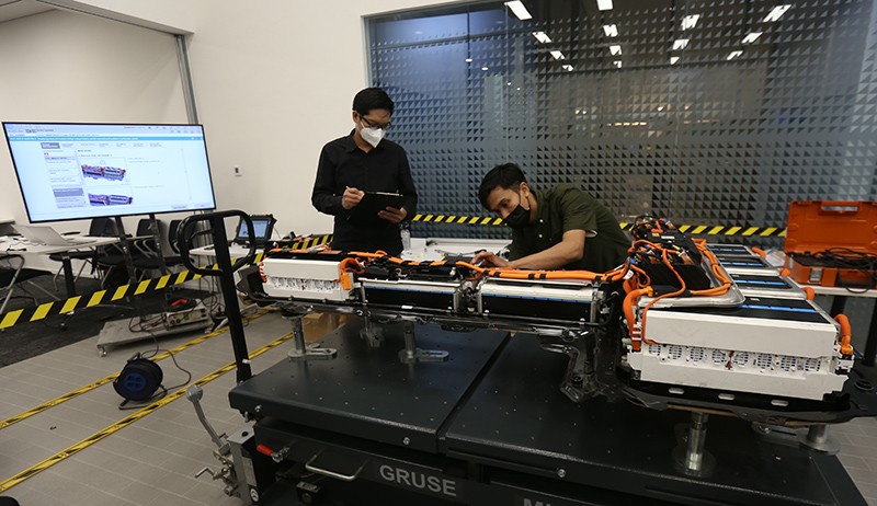 BMW Indonesia Luncurkan BMW 5 Touring M Sport dan Buka Training Center - Bagian 2