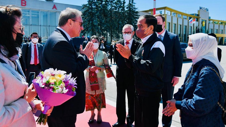 Jokowi Tiba di Moskow Rusia, Siap Bertemu Presiden Putin