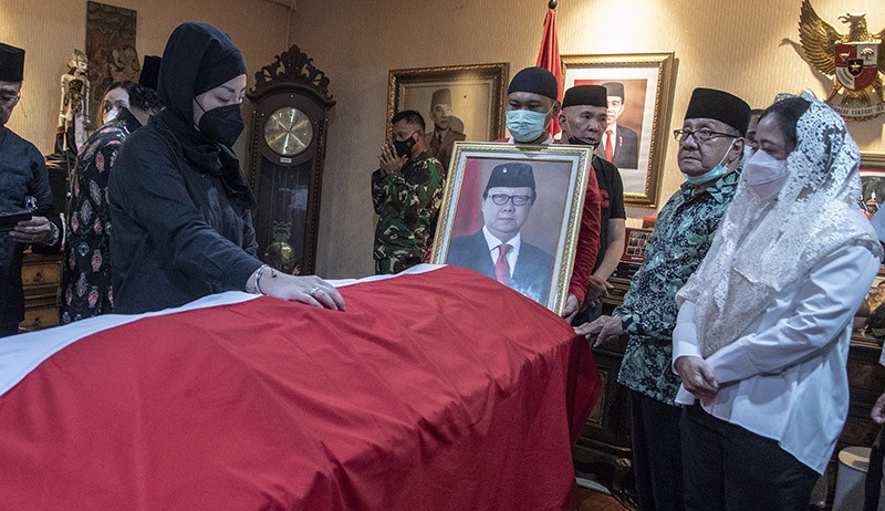 PDIP : Pengganti Tjahjo Diserahkan ke Presiden Jokowi, Kami Masih Berduka