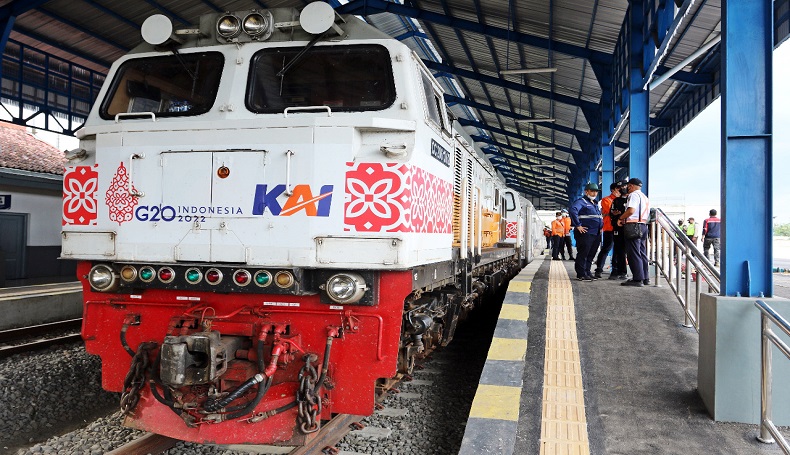 Mulai Hari Ini Tiket KA Pangrango Dipesan Secara Online, kecuali di Stasiun Sukabumi