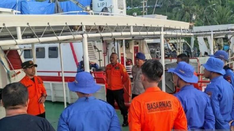 KM Rizky Mulia Tenggelam di Laut Banda, 8 Awak Kapal Selamat Dievakuasi Basarnas