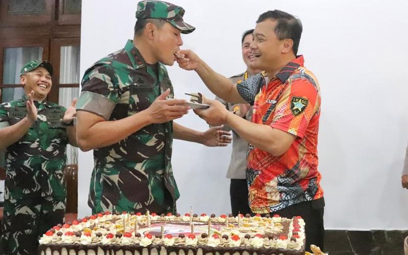 Puluhan Anggota TNI Geruduk Rumah Dinas Kapolda Jateng, Ada Apa?