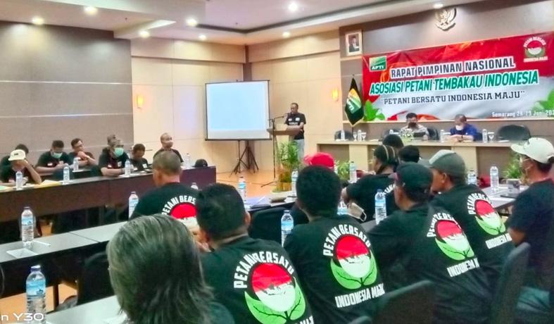 Rapimnas APTI Dukung Pemimpin Pro Petani Tembakau Jadi Presiden, Sebut Nama Ganjar 