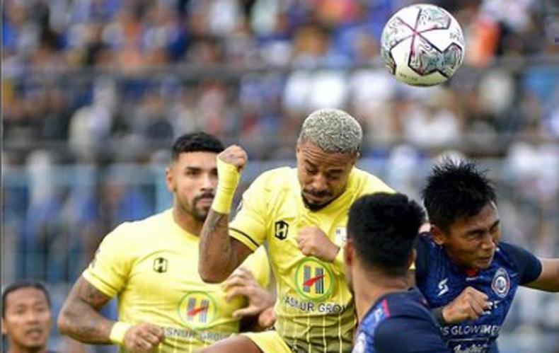 Hasil Piala Presiden 2022: Arema FC ke Semifinal usai Kalahkan Barito via Adu Penalti