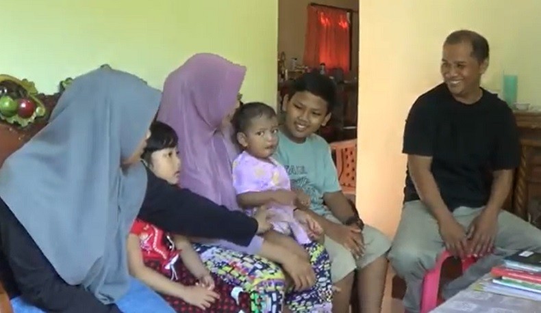 Keluarga Unik di Banyuwangi, Punya 4 Anak Nama Hanya 1 Huruf
