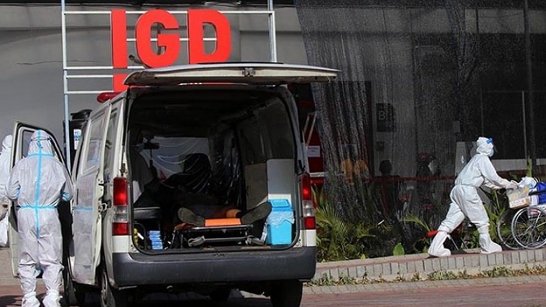 Tetap Jaga Prokes, Kasus Covid-19 di Indonesia Naik Tajam hingga 620 Persen dalam Sebulan