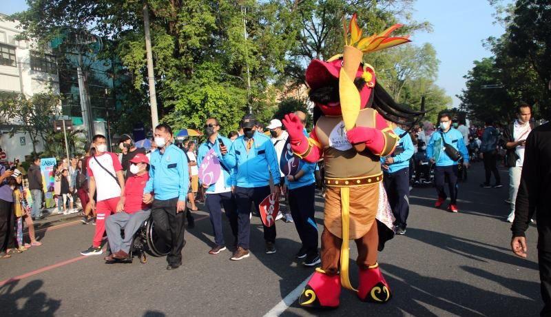 Ribuan Warga Solo Sambut Antusias Hitung Mundur APG XI 2022, Gibran Semringah