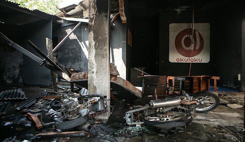 Kericuhan 2 Kelompok Massa di Yogyakarta, Bangkai Motor Bertebaran - Bagian 3