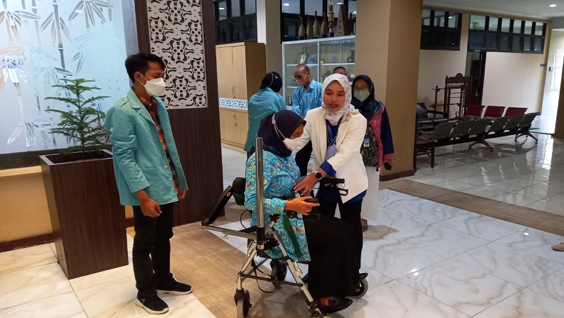 Peneliti UNS Kembangkan Effleurage Massage Robot untuk Ibu Hamil yang akan Melahirkan