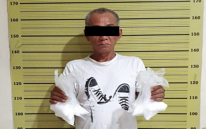 Pria Ini Modifikasi Pakaian, Ternyata untuk Simpan Sabu yang akan Dikirim ke Semarang