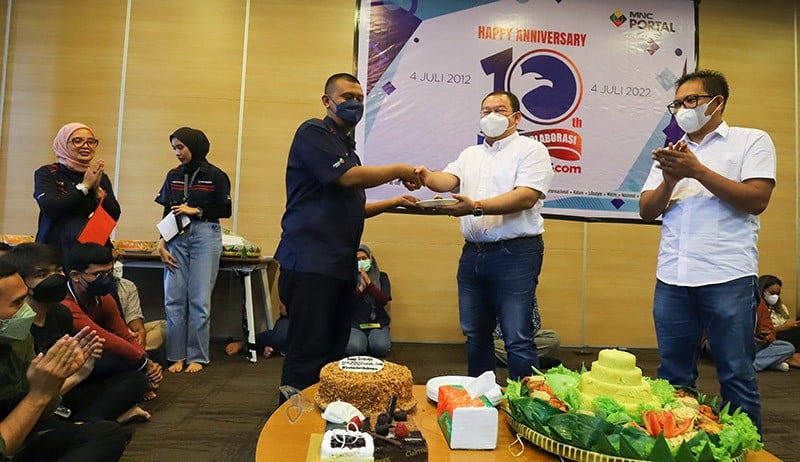 Syukuran HUT ke-10 Sindonews.com - Bagian 1