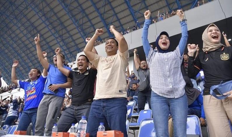  PSIS Lolos Semifinal Piala Presiden, Warganet Sentil Ganjar : Panjenengan teng Pundi Pak?