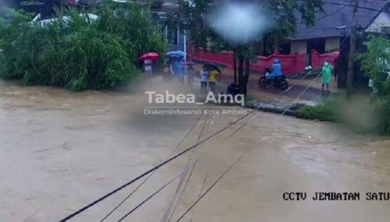 Hujan Deras, Sebagian Kota Ambon Banjir dan Longsor